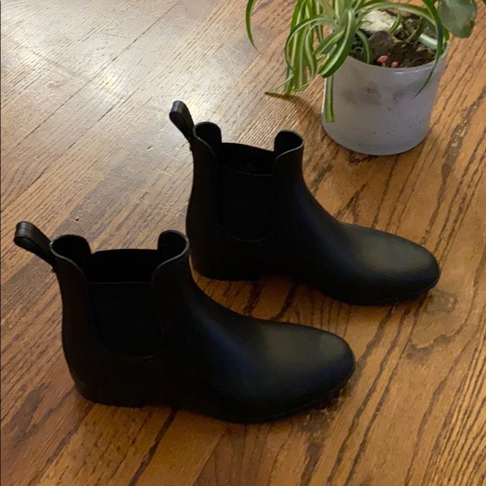 Sam Edelman black rain bootie